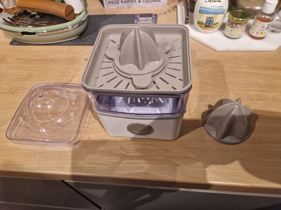 Storcător de citrice electric Delimano Joy