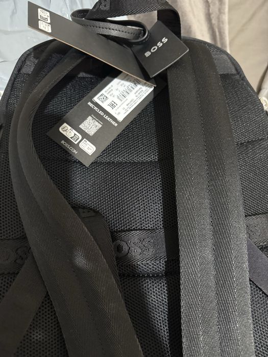 Boss - Естествена кожа 100% Оригинал !