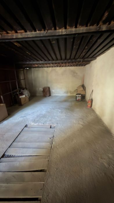 GARAJ DE VÂNZARE 0742572849 – ȚIGLINA 2, GALAȚI | 4.900 €  Se oferă spre vânzare un garaj situat în zona Țiglina, Galați, într-o zonă foarte căutată