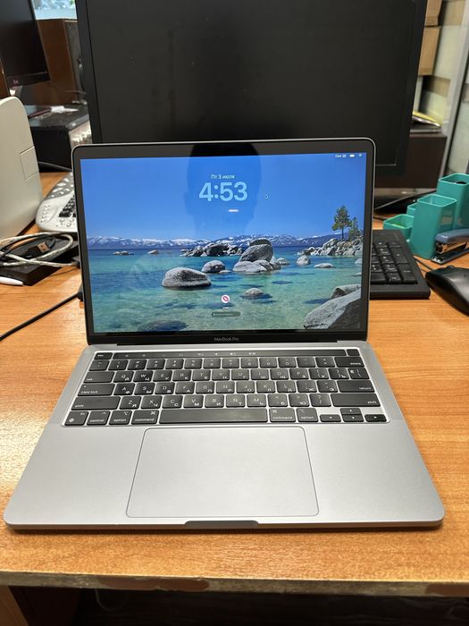 Macbook pro m1 8/256