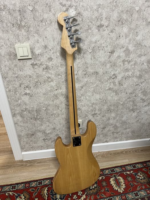 Fender jazz bass бас гитара