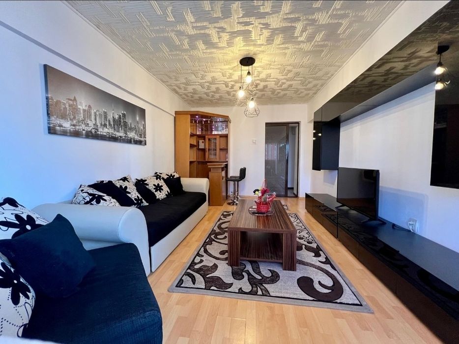 Apartament cu 2 camere !