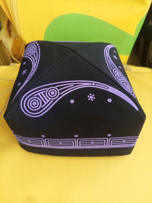 O'zbek Milliy do'ppilari sotiladi