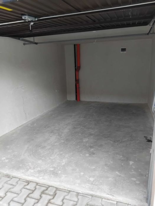 Дава се под наем Гараж / Паркомясто в Ивайловград - 19 кв.м за 102 € - Снимка #2