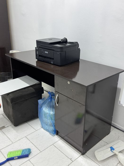 Ofis uchun ideal holatdagi mebel