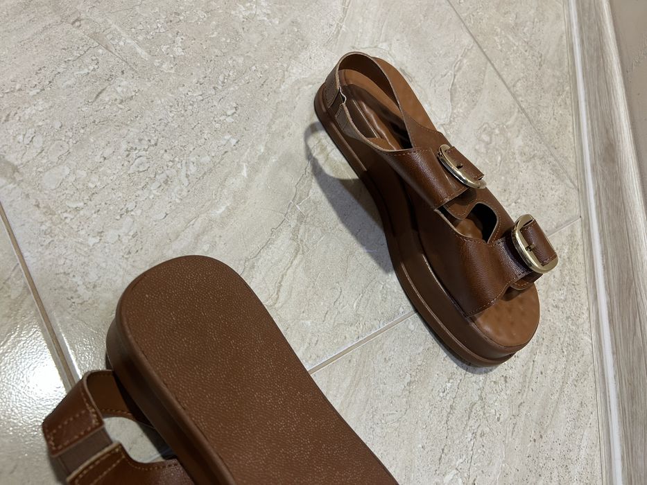 Ленти дамски ЧИСТО НОВИ сандали.