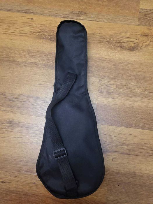 Укулеле с калъф - чисто нови