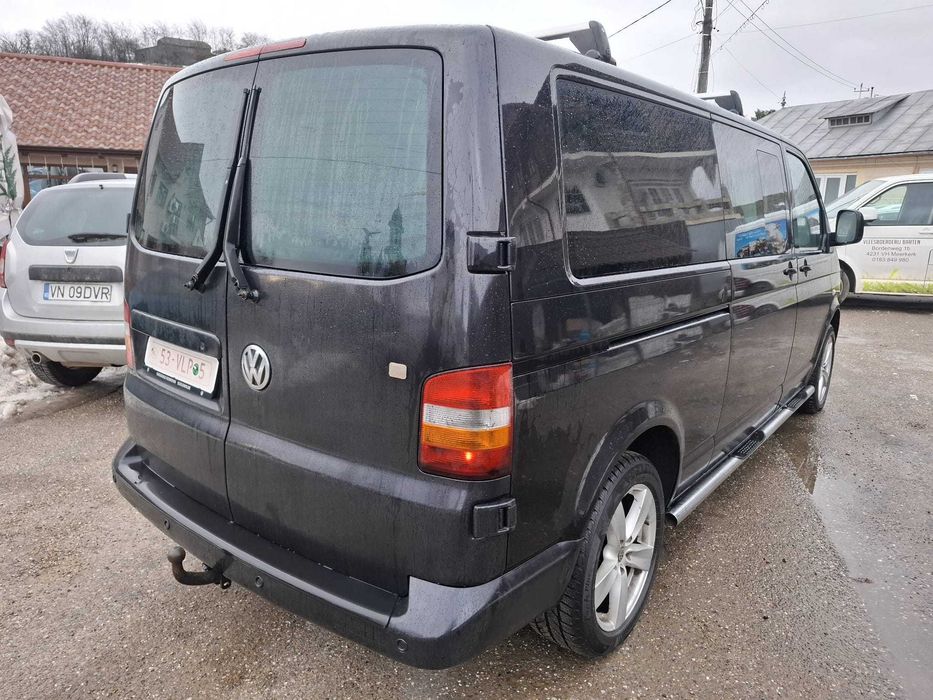 VW Transporter T5 F60-Edition Autoutilitara 5 locuri 6 usi 2008 2.5TDi 180 CP E4 CutieAut AC Piele, recent adus