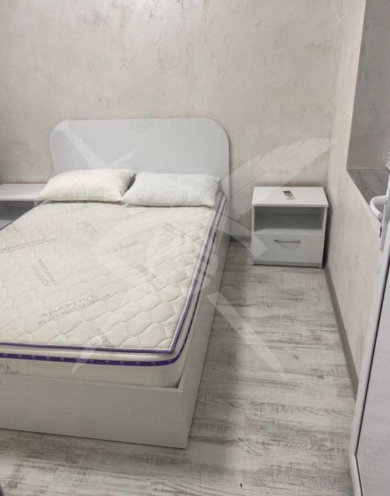 Дава се под наем Къща в Варна, Колхозен пазар - 50 кв.м за 300 € - Снимка #1