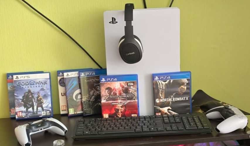 Playstation 5 + 2 контролера