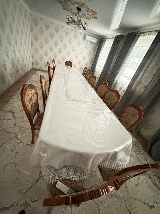 Стол для гостиной