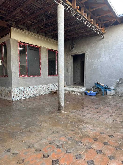 Хонобод, Беруний маҳалласида уй сотилади!