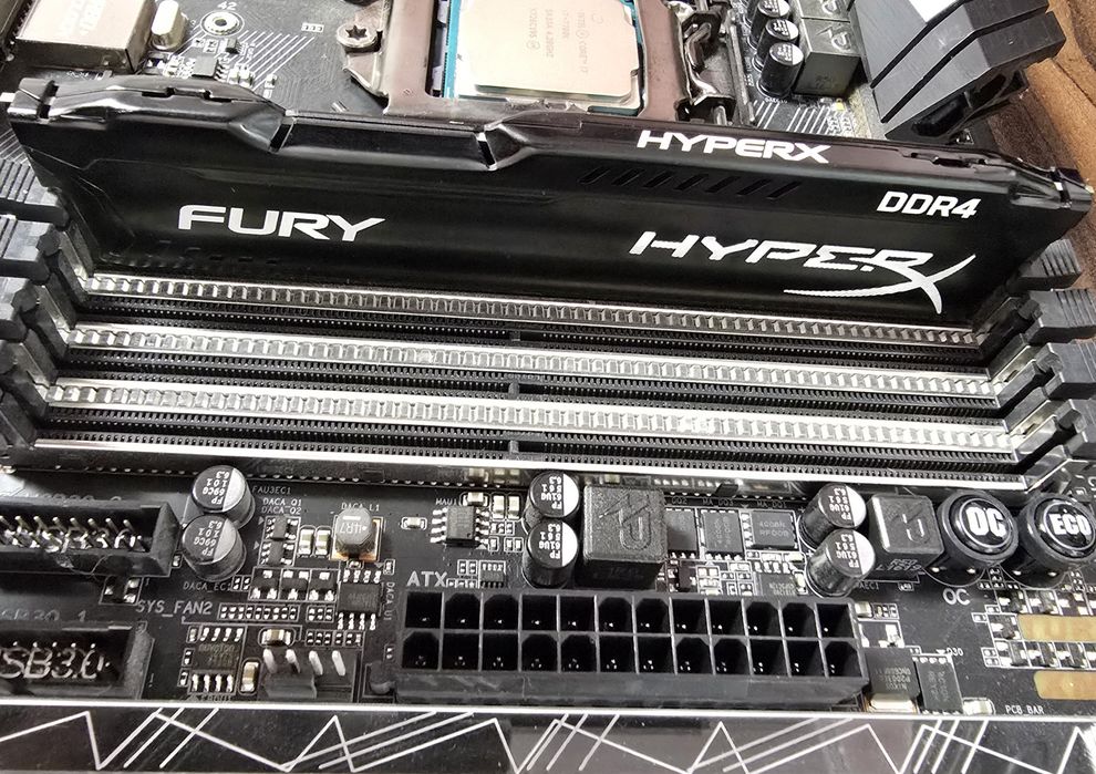 I7 7700k + Z270x-GAMING 5 + 8GB DDR4