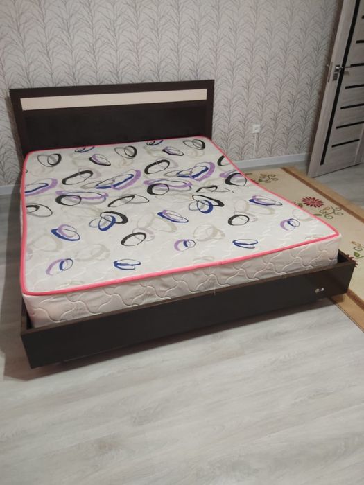 срочно продам кровать