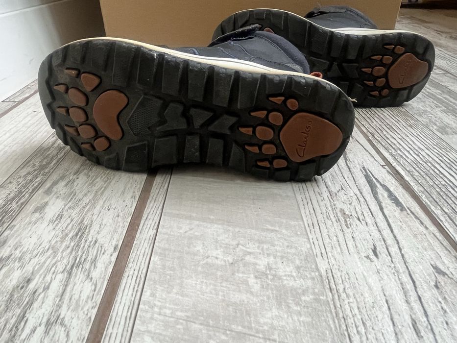 Боти за момче Clarks 28номер