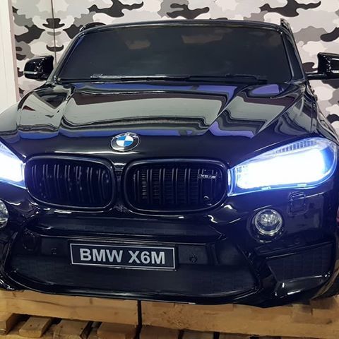 Masinuta electrica pentru 2 copii BMW X6M 2x120W, scaun tapitat #Negru