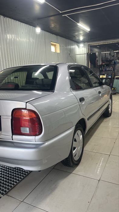 Suzuki Baleno 1998