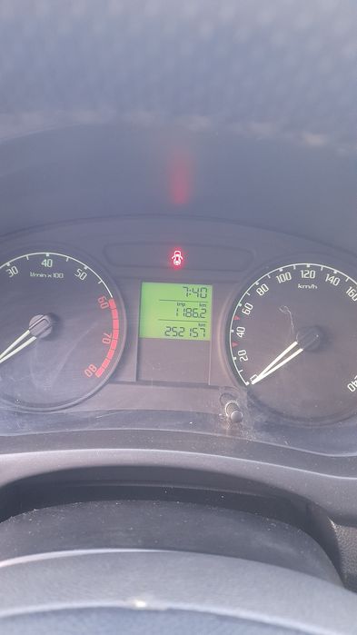 Fabia 2008 1.2 benzină