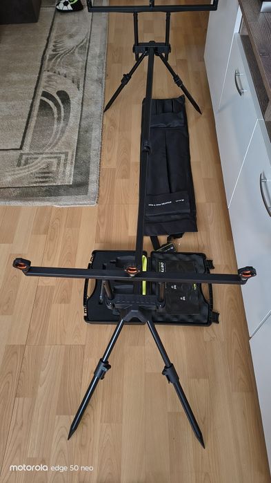 Шаранджийска стойка и 3+1 сигнализатора със станция