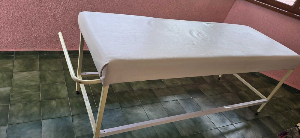 Козметична/Масажна кушетка