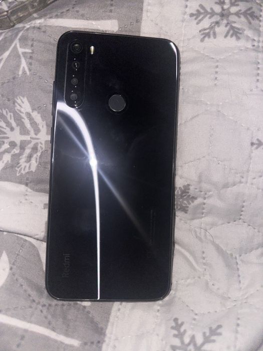 Продам телефон Redmi 8