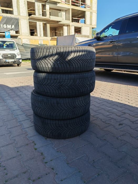 Set 4 anvelope Michelin CrossClimate 215/50 R17, all-season.