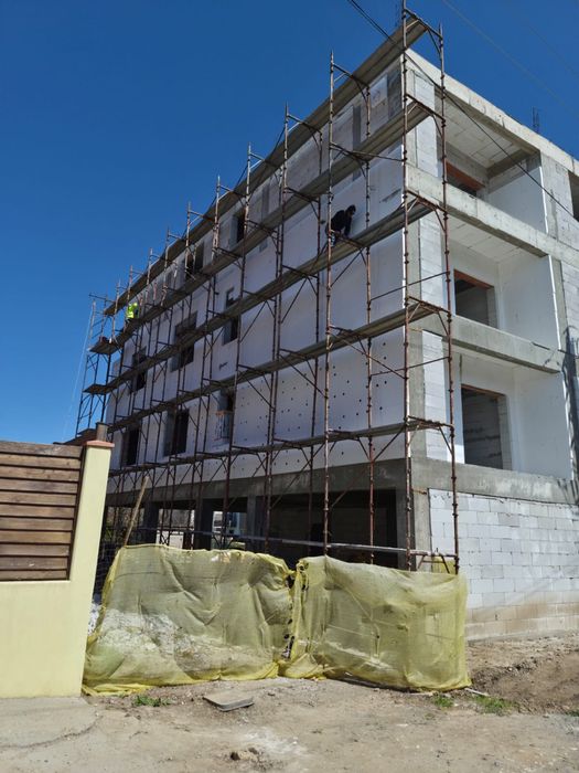 Apartamente De Vanzare Bloc Nou P+3 In Spate La Elvila La 50M De Lac