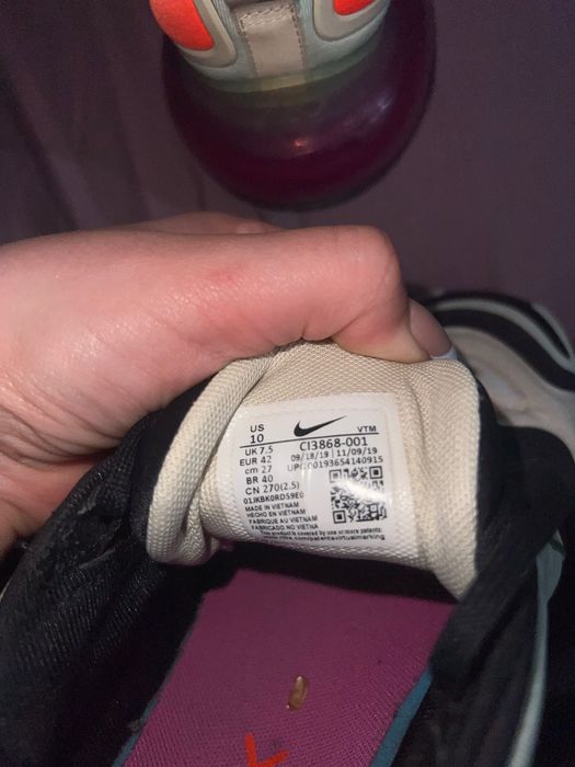 Nike Air Max 720 Black Fossil Pistachio