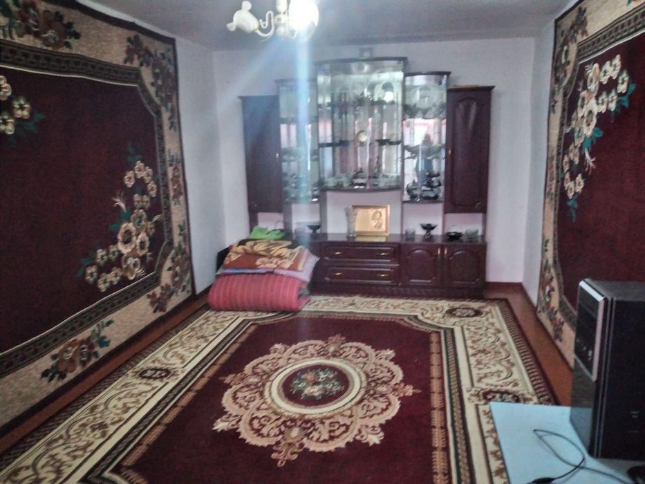 Уй сотилади Самарканд вилояти Пахтачи тумани Зиадин шахарчаси