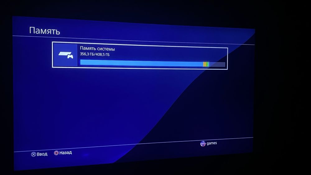 PlayStation 4 408 GB + 2 джойстика (Spider-Man)