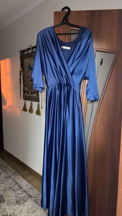 Темно-синие платье (СРОЧНО)