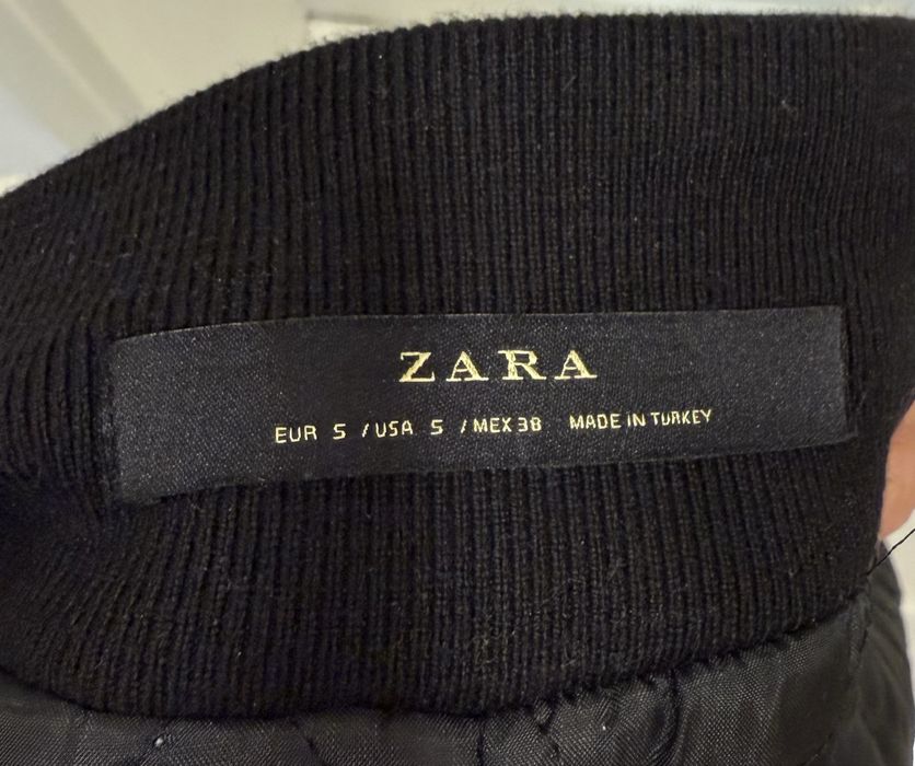 Мъжко палто Zara – светлосиво, елегантен модел. Размер S