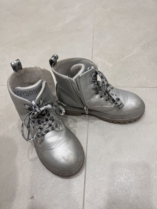 Продам обувь детскую