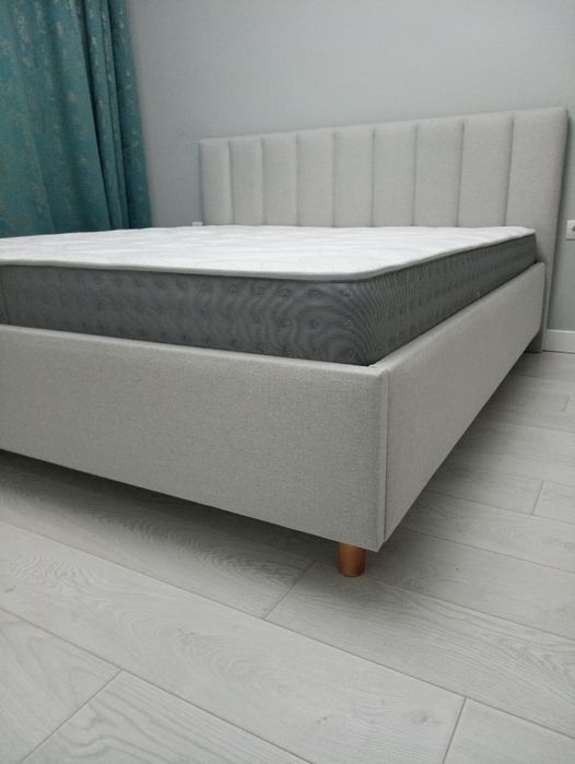 Кровать, материал лён 1,8х2,0