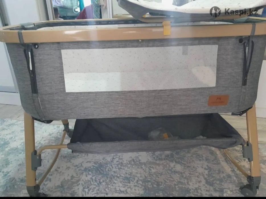 Кроват для новорожденных