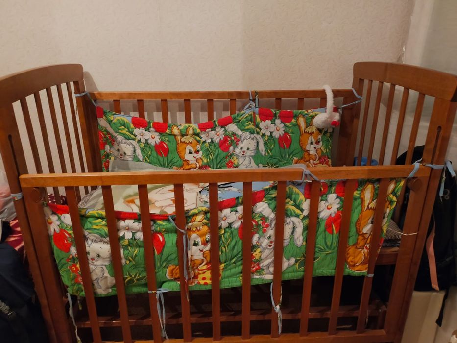 Продам детскую кроватку
