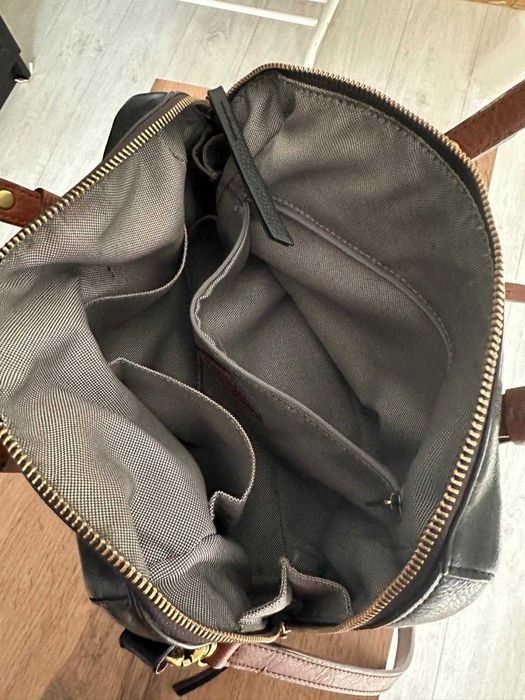 Продам сумку кожаную Fossil