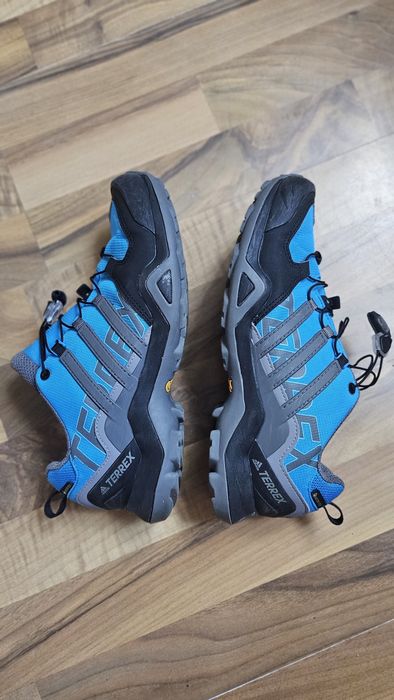 Маратонки Adidas Terrex 55 евро