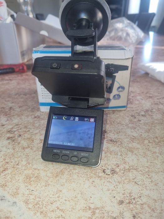 Camere auto de luat vederi si brat telescopic pt telefon