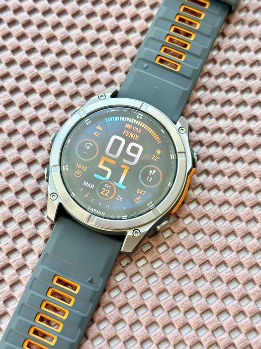 Garmin Fenix 8 AMOLED 51mm Titanium – Идеално състояние