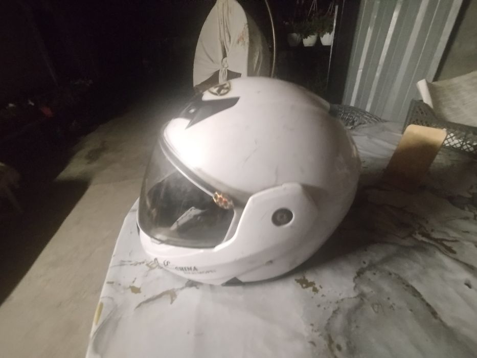 Продам мото шлем