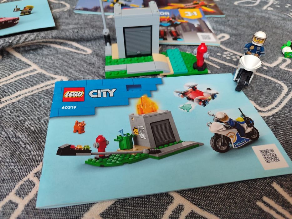 Продам 7  Лего конструкторов