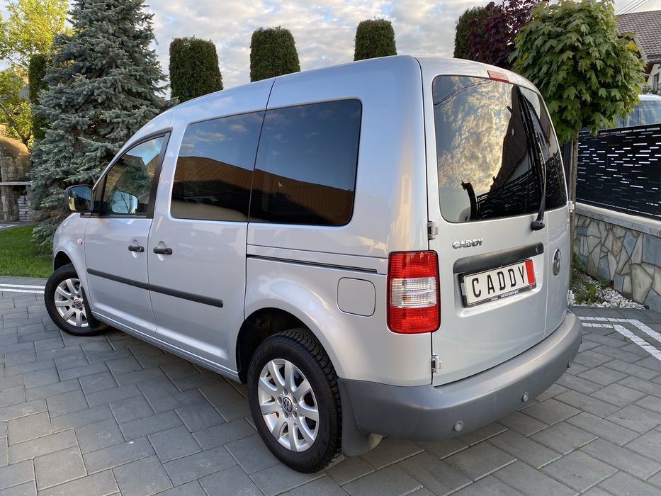 VW Caddy Life 1,9 Tdi~2-usi la Spate F/important