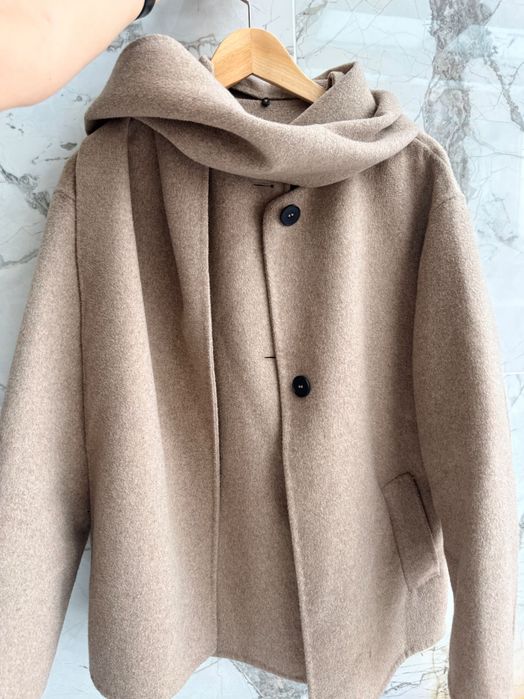 Zara бежово палто