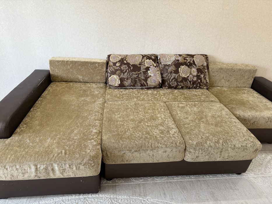 Продам угловой диван