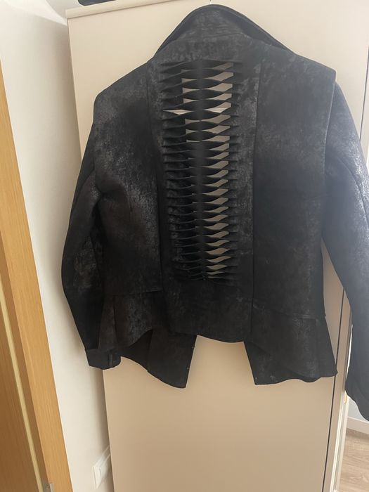 Екстравагантно дамско яке