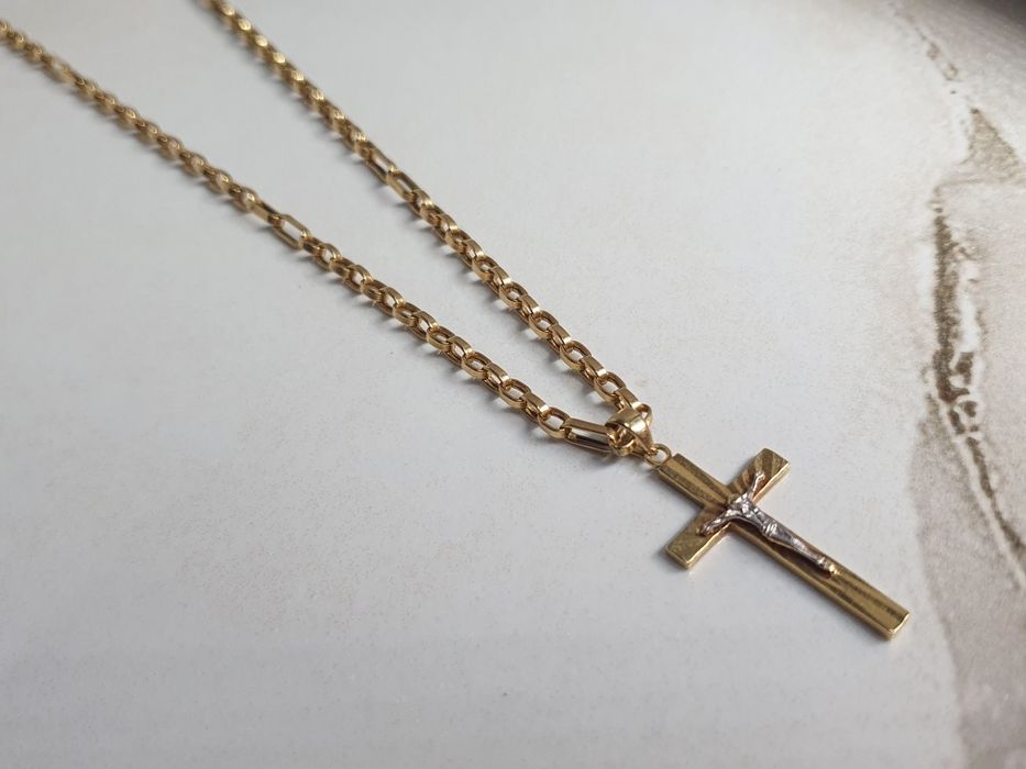 Lanț din aur de 14K cu pandantiv cruce – 6,62 g