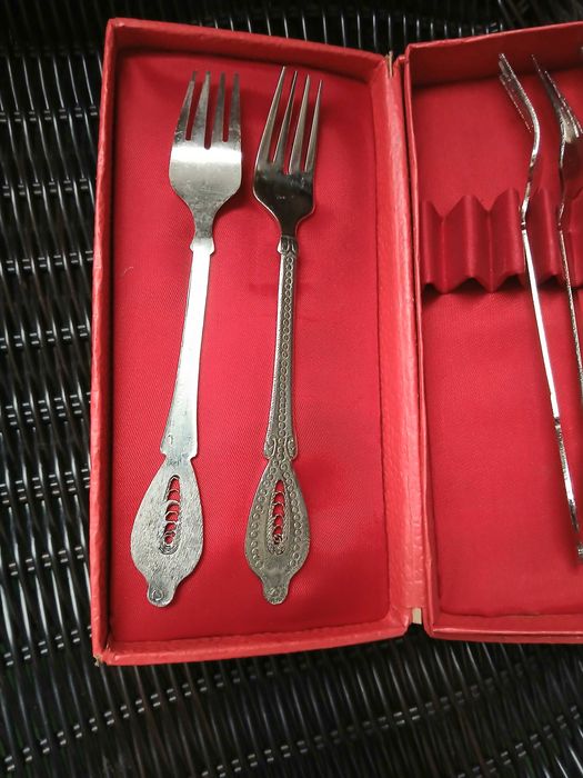 Руски прибори за хранене и готвене