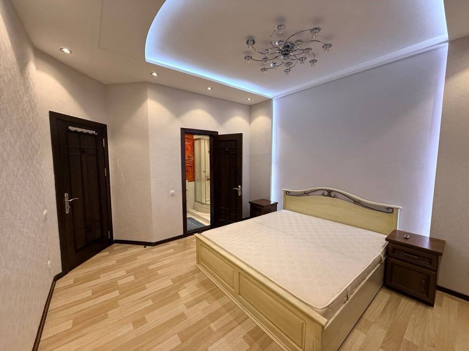 Квартира спец план 3 комнатная Юнусабадский