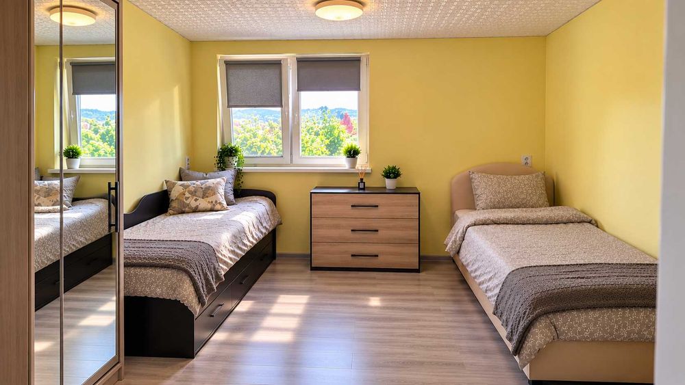 Дава се под наем Двустаен апартамент в Пирдоп - 60 кв.м за 40 € - Снимка #2